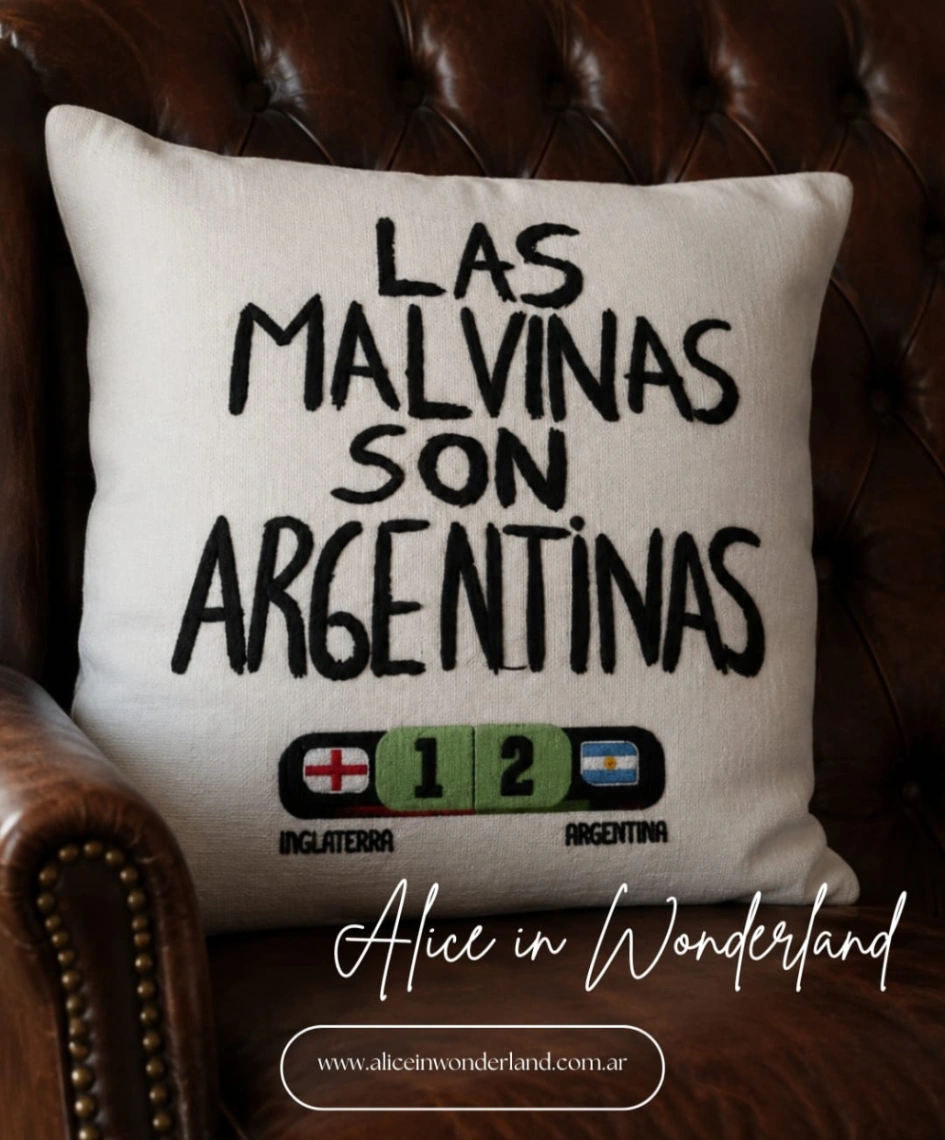 Almohadon MALVINAS SON ARGENTINAS